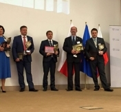 Piotr Zadrożny odbiera nagrodę