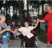 Zdjęcie: potacówka w Parku Zdrowia foto: Grupa Fotograficzna Migawki Zdjęcie: potacówka w Parku Zdrowia foto: Grupa Fotograficzna Migawki