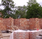 Budynek wielorodzinny w trakcie budowy Budynek wielorodzinny w trakcie budowy