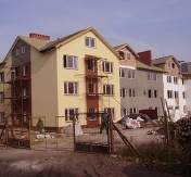 Budynek wielorodzinny w trakcie budowy Budynek wielorodzinny w trakcie budowy