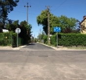 <B></B> <B></B>