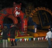Zjazdy na dmuchanych zamkach Zjazdy na dmuchanych zamkach