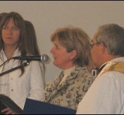 W imieniu nauczycieli ekscelencję powitała dyrektor Janina Ziemichód W imieniu nauczycieli ekscelencję powitała dyrektor Janina Ziemichód