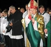 Poświęcenie i uroczyste błogosławieństwo Poświęcenie i uroczyste błogosławieństwo