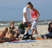 Uczestniczy koloni na plaży foto Nr 3