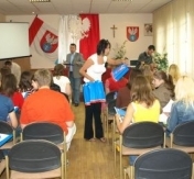 Goście otrzymali zestawy gadżetów Miasta Legionowo