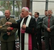 Nowy Ratusz poświęcił Jego Ekscelencja Biskup Senior Kazimierz Romaniuk Nowy Ratusz poświęcił Jego Ekscelencja Biskup Senior Kazimierz Romaniuk