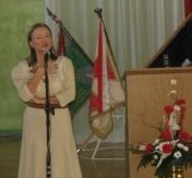 Spotkanie uświetniła swoim występem Laura Łącz, która zaprezentowała patriotyczny program poetycki.