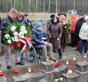 Delegacja Legionowa odwiedziła Palmiry Delegacja Legionowa odwiedziła Palmiry
