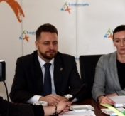Na zdjęciu: I Zastępca Prezydenta Miasta Legionowo Piotr Zadrożny, Dyrektor Ośrodka Pomocy Społecznej Anna Brzeźińska, Na zdjęciu: I Zastępca Prezydenta Miasta Legionowo Piotr Zadrożny, Dyrektor Ośrodka Pomocy Społecznej Anna Brzeźińska,