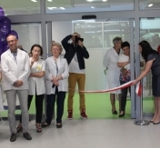 Na zdjęciu goście zaproszeni na uroczyste otwarcie. Na zdjęciu goście zaproszeni na uroczyste otwarcie.