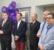 Na zdjęciu goście zaproszeni na uroczyste otwarcie. Na zdjęciu goście zaproszeni na uroczyste otwarcie.