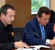 Na zdjęciu Prezydent Roman Smogorzewski i  Jean-François Fallacher, prezes Orange Polska