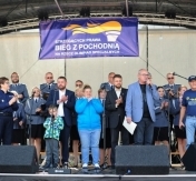 Na scenie organizatorzy wydarzenia zdj. Krzysztof Dobrogowski (http://csp.edu.pl Centrum Szkolenia Policji)
