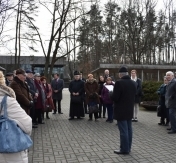 Delegacja Legionowa na cmentarzu w Palmirach Delegacja Legionowa na cmentarzu w Palmirach
