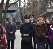 Delegacja Legionowa na cmentarzu w Palmirach Delegacja Legionowa na cmentarzu w Palmirach