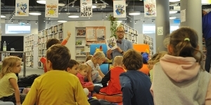 Noc Bibliotek 2019 – znaleźliśmy wspólny język!/Fot. MBP Noc Bibliotek 2019 – znaleźliśmy wspólny język!/Fot. MBP