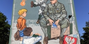 Na zdjęciu mural upamiętniający 100 lecie nadania nazwy Legionowo