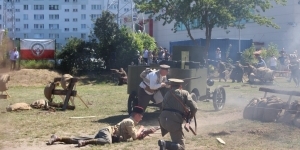 Na zdjęciu rekonstrukcja Bitwy Warszawskiej Na zdjęciu rekonstrukcja Bitwy Warszawskiej