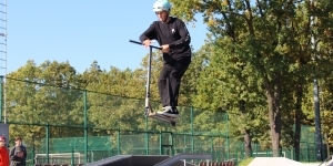 Skok na hulajnodze Skok na hulajnodze