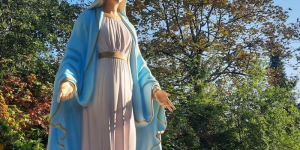 Figura Matki Bożej z Tihaljiny Figura Matki Bożej z Tihaljiny