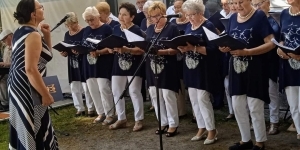 śpiewający chór śpiewający chór