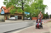 zdjęcie: ulica Sobieskiego przed przebudową, źródło: www.powiat-legionowski.pl