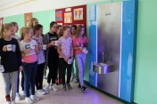 Zdjęcie: zdrój w SP7