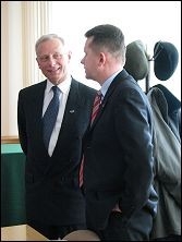 Prezydent Roman Smogorzewski wita Jerzego Samborskiego - Prezesa Europejskiej Unii Małych i Średnich Przedsiębiorstw