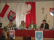 Roman Smogorzewski - Prezydent Miasta Legionowo, Jolanta Grubiel - Przedstawiciel Mieszkańców Osiedla Piaski, Grzegorz Kucharski - Przedstawiciel Mieszkańców Osiedla Piaski, Jan Grabiec - Starosta Legionowski