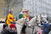 Na zdjęciu trzech mędrców na koniach