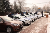 Zdjęcie: przekazanie radiowozów Policji
