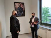 Na zdjęciu od lewej prezes OSP, dalej Roman Smogorzewski prezydent miasta