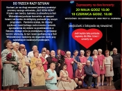 Zaproszenie na widowisko 'Que sera sera', w tle grupa kilkunastu osób
