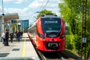 Pociąg SKM przy peronie