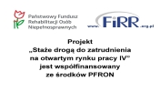 Plakat informujący o projekcie Staże drogą do zatrudnienia na otwartym rynku pracy IV