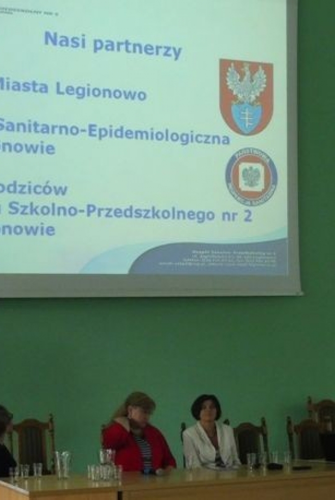 Dorota Kuchta prezentuje sklepik w ZSP nr 2
