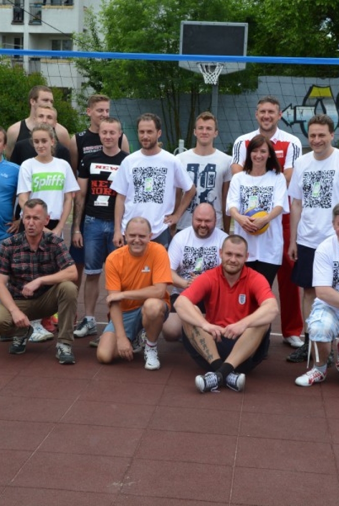 Zdjęcie: zawodnicy w komplecie