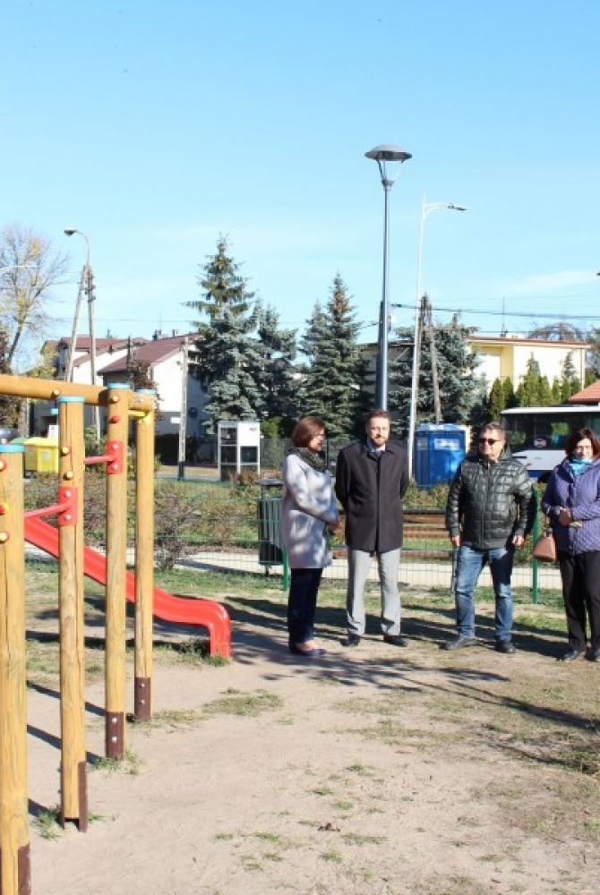 Zdjęcie: plac zabaw przy ul. Handlowej