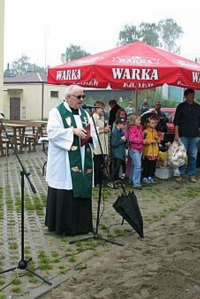 Nowy plac zabaw i boisko sportowe dla młodzieży z Kozłówki