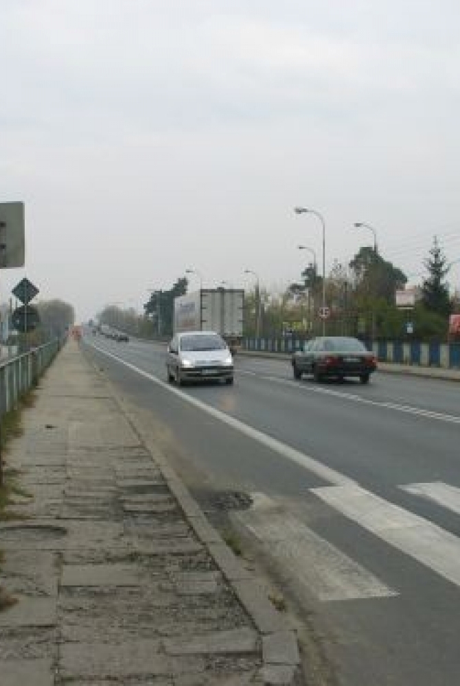 Wiadukt łączący ulice Zegrzyńską z Warszawską (foto1)