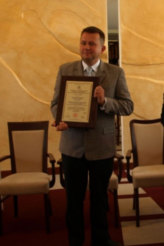 Prezydent Roman Smogorzewski z certyfikatem ISO