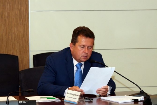 Prezydent Roman Smogorzewski podczas Sesji Rady Miasta Legionowo