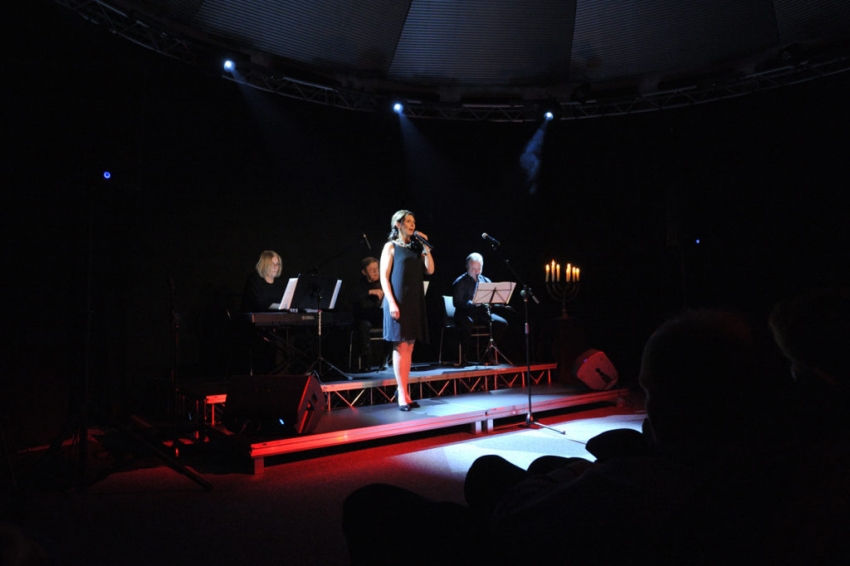 Rodzynki, migdały i śmiech