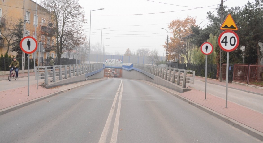 źródło: Powiat legionowski https://powiat-legionowski.pl/aktualnosci/uwaga-od-13-listopada-wtorek-ruch-wahadlowy-w-tunelu