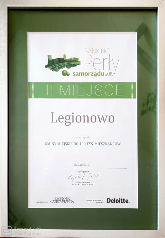 Na zdjęciu dyplom za zajęcie III miejsca w konkursie Perły Samorządu w 2019r.