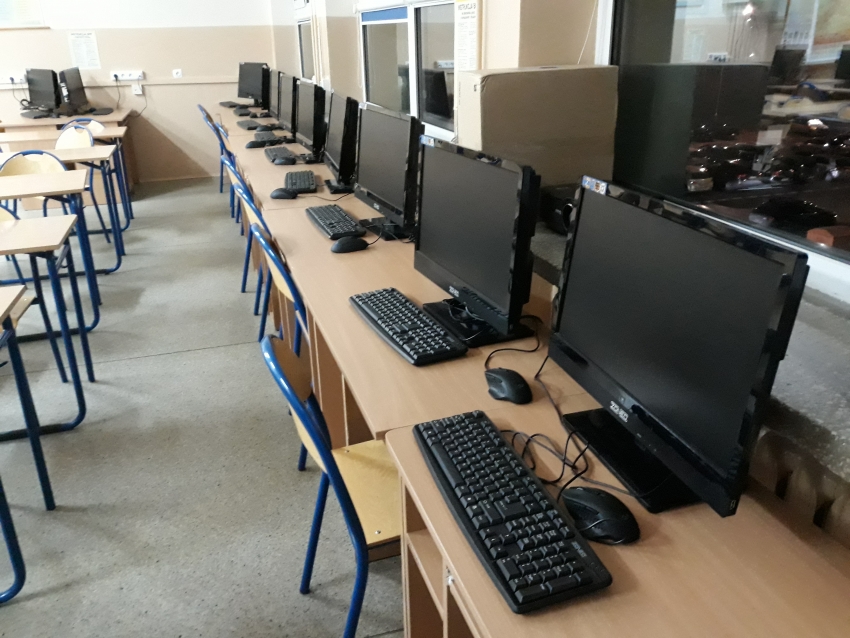 Zdjęcie sali informatycznej w II Liceum Ogólnokształcącym
