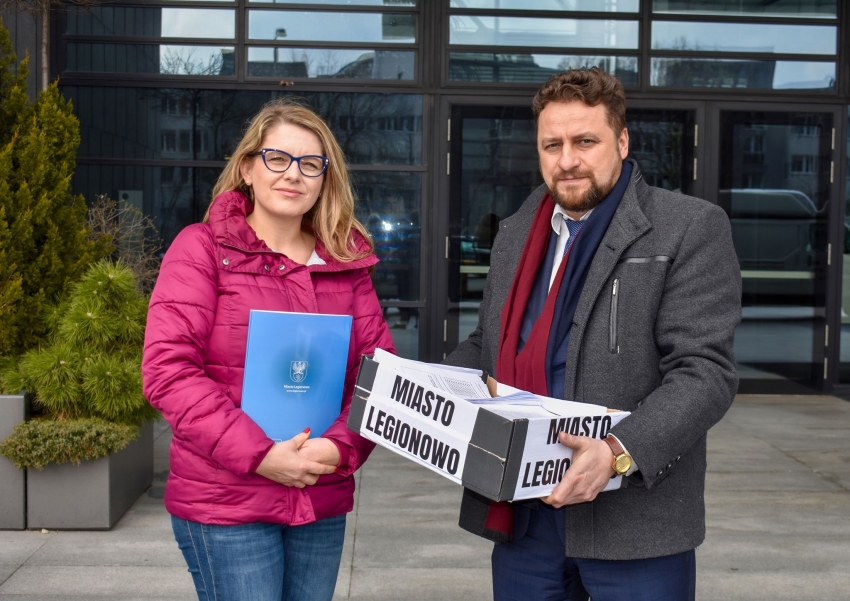 Na zdjęciu: Prezydent Piotr Zadroźny oraz Przewodnicząca Komisji Zdrowia Anna Łaniewska