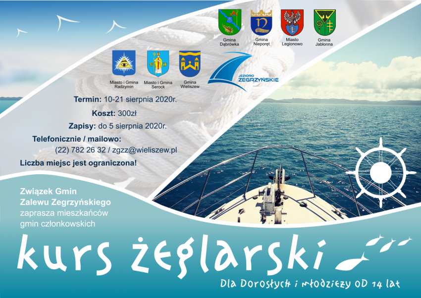 Plakat: Kurs żeglarski. Zdjęcie wykonano z żaglówki, w tle widać wodę. Program skierowany jest do dorosłych oraz młodzieży od lat 14