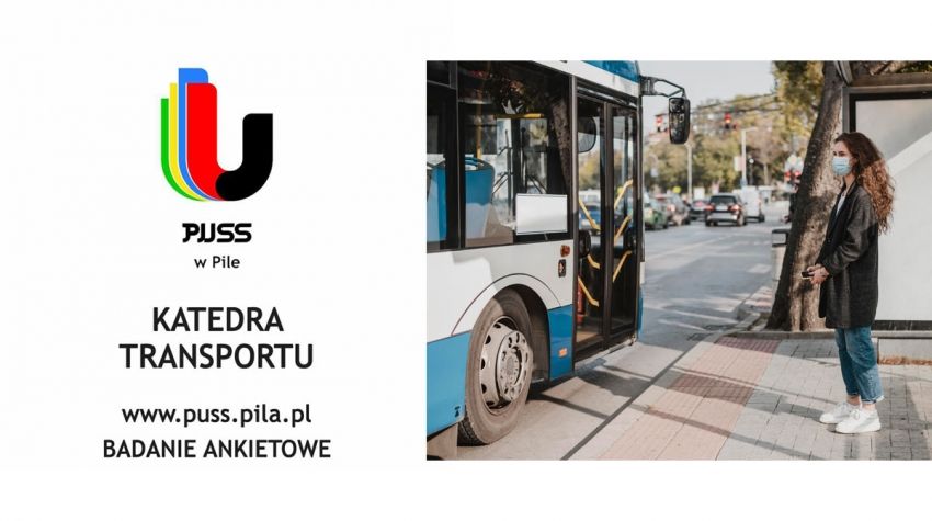 Katedra Transportu - Badanie ankietowe. Na zdjęciu kobieta w maseczce stoi na przystanku przy autobusie.